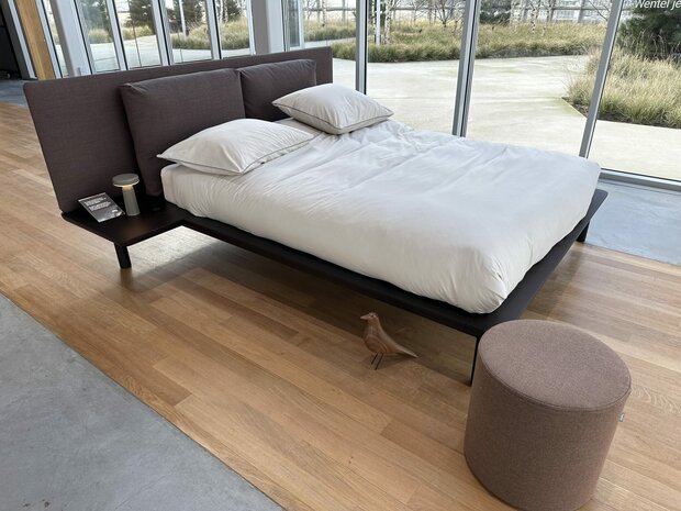 Auping Noble 180x200 Solid Oak showroommodel 6300 euro